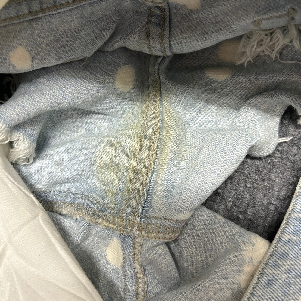Wild Fable Denim Shorts Womens Size 2 Blue Bleach Splatter Frayed Hem Button Fly - Picture 2 of 10